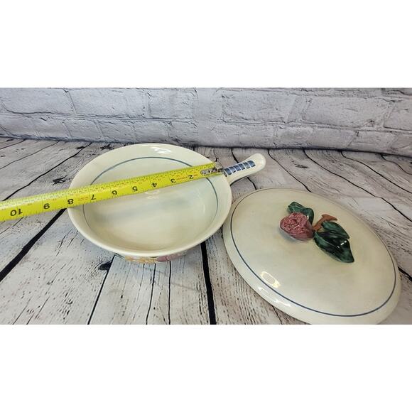 Vintage Red Wing Pottery Hand Painted Casserole with Lid Floral design - Picture 8 of 9